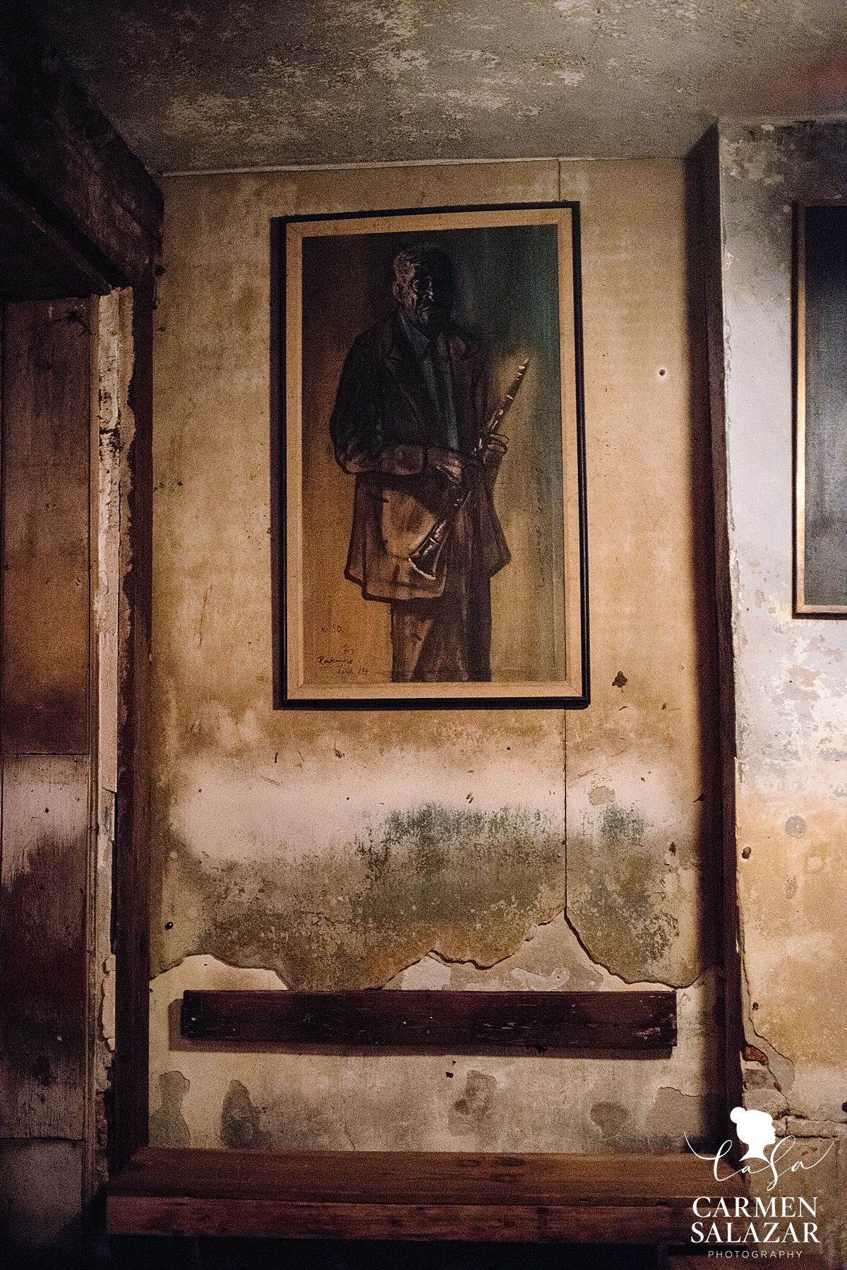 Interior photo of Preservation Hall in New Orleans by Carmen Salazar