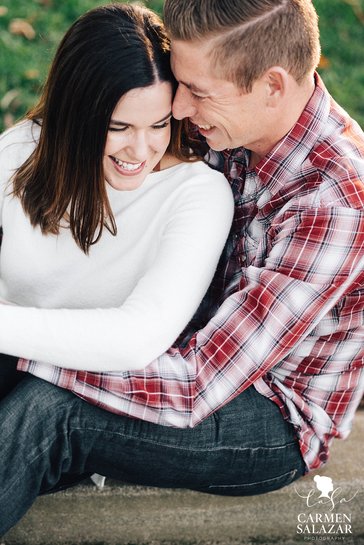 Romantic and casual engagement photography - Carmen Salazar