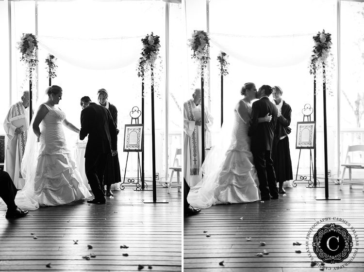 breaking-of-the-glass-and-the-first-kiss-of-the-bride-and-groom
