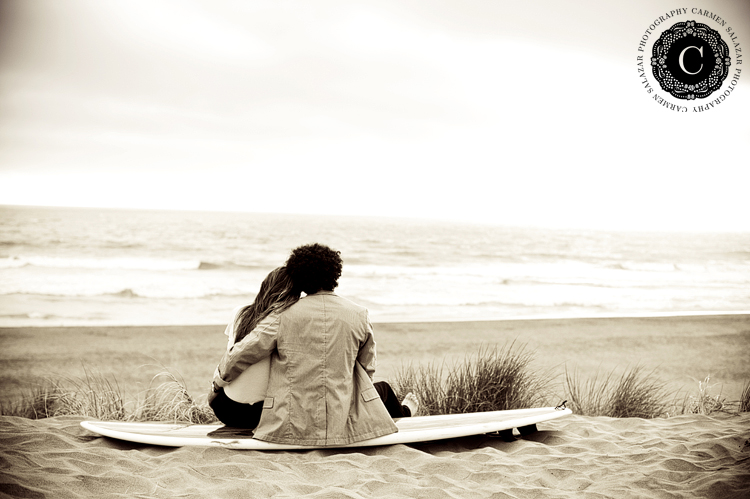 cute surfer engagement pictures