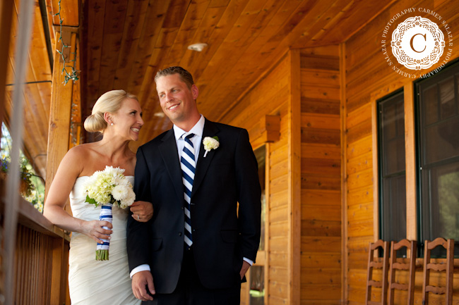 white wedding flowers at Whitehawk Ranch