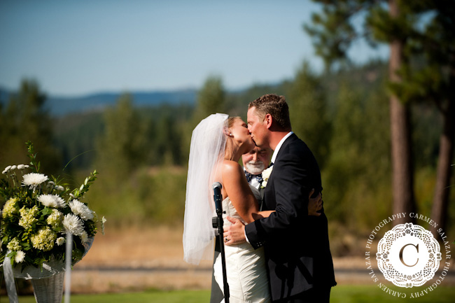 pretty Lake Tahoe wedding photos