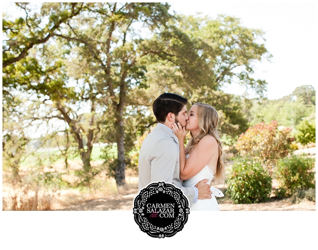 sweet bride and groom photography