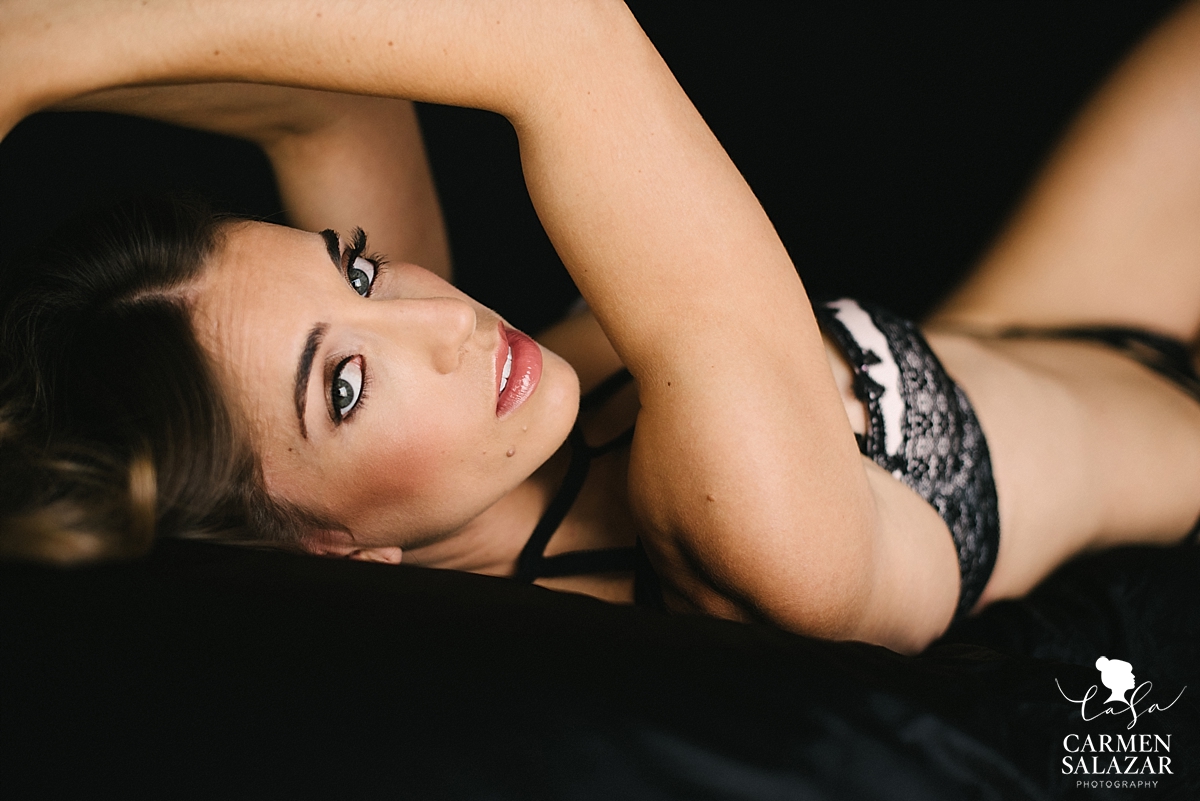 sultry boudoir portraits