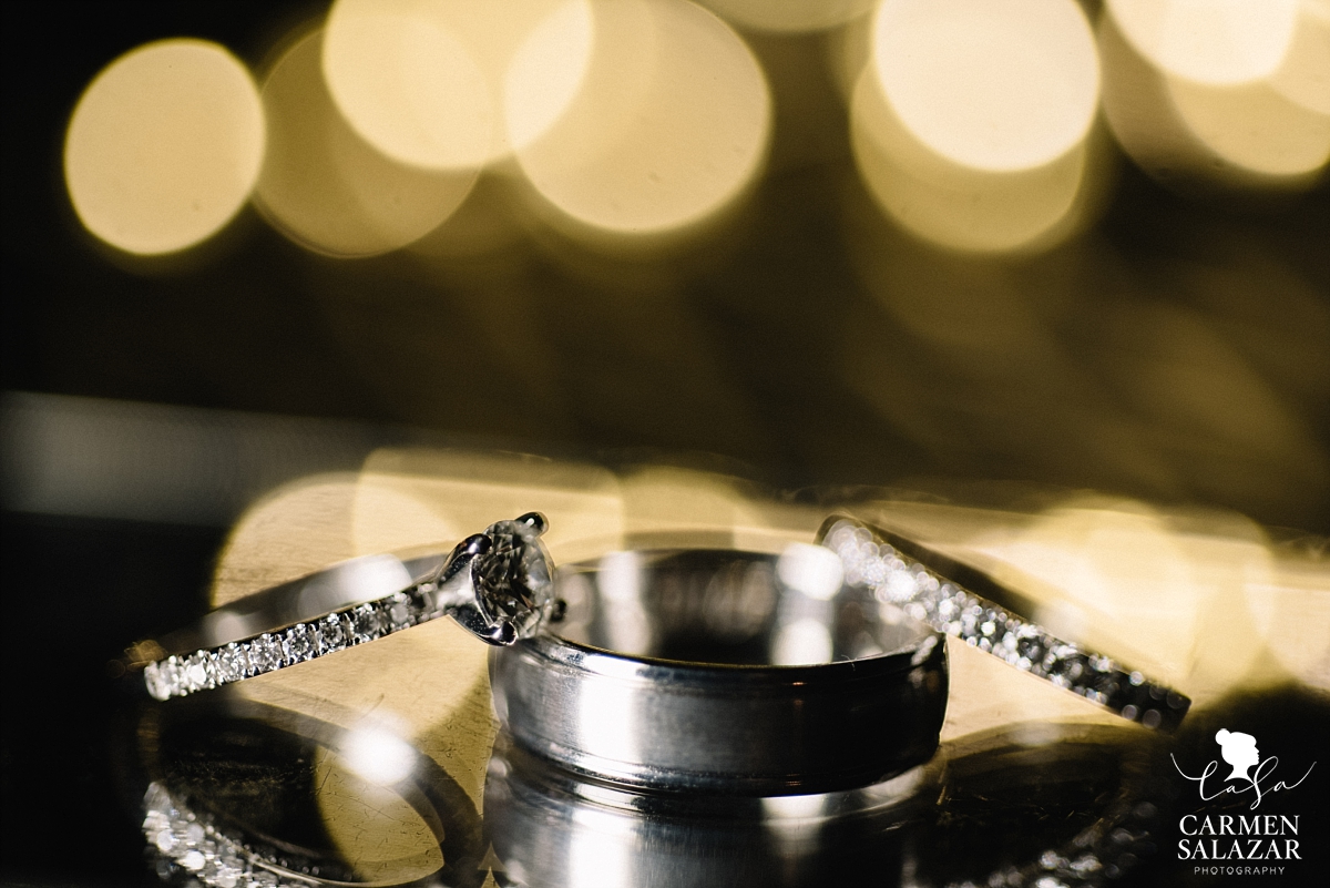 Creative wedding ring photo by Carmen Salazar