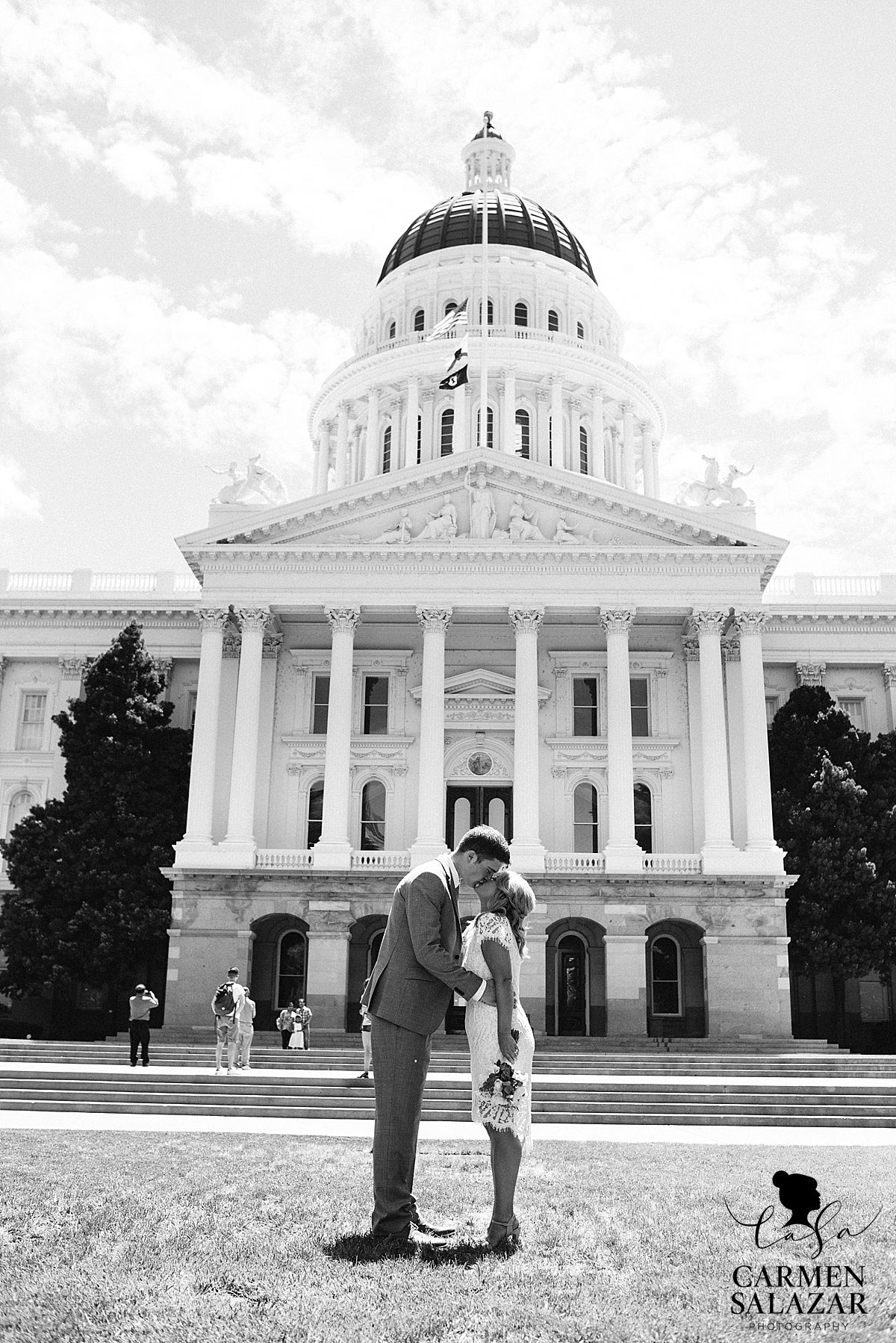 California State Capitol wedding photography - Carmen Salazar