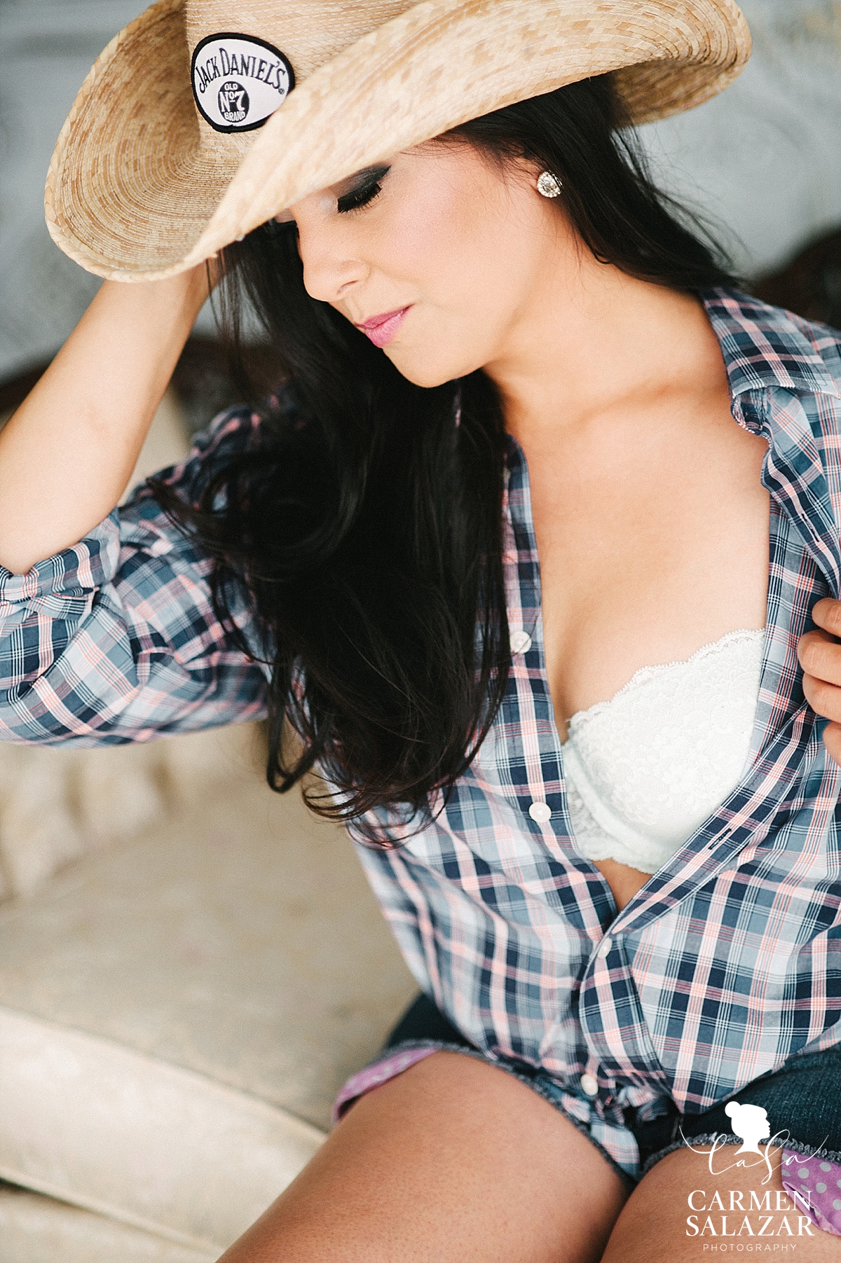 Playful Cowgirl Boudoir Session - Carmen Salazar || Artistic wedding 