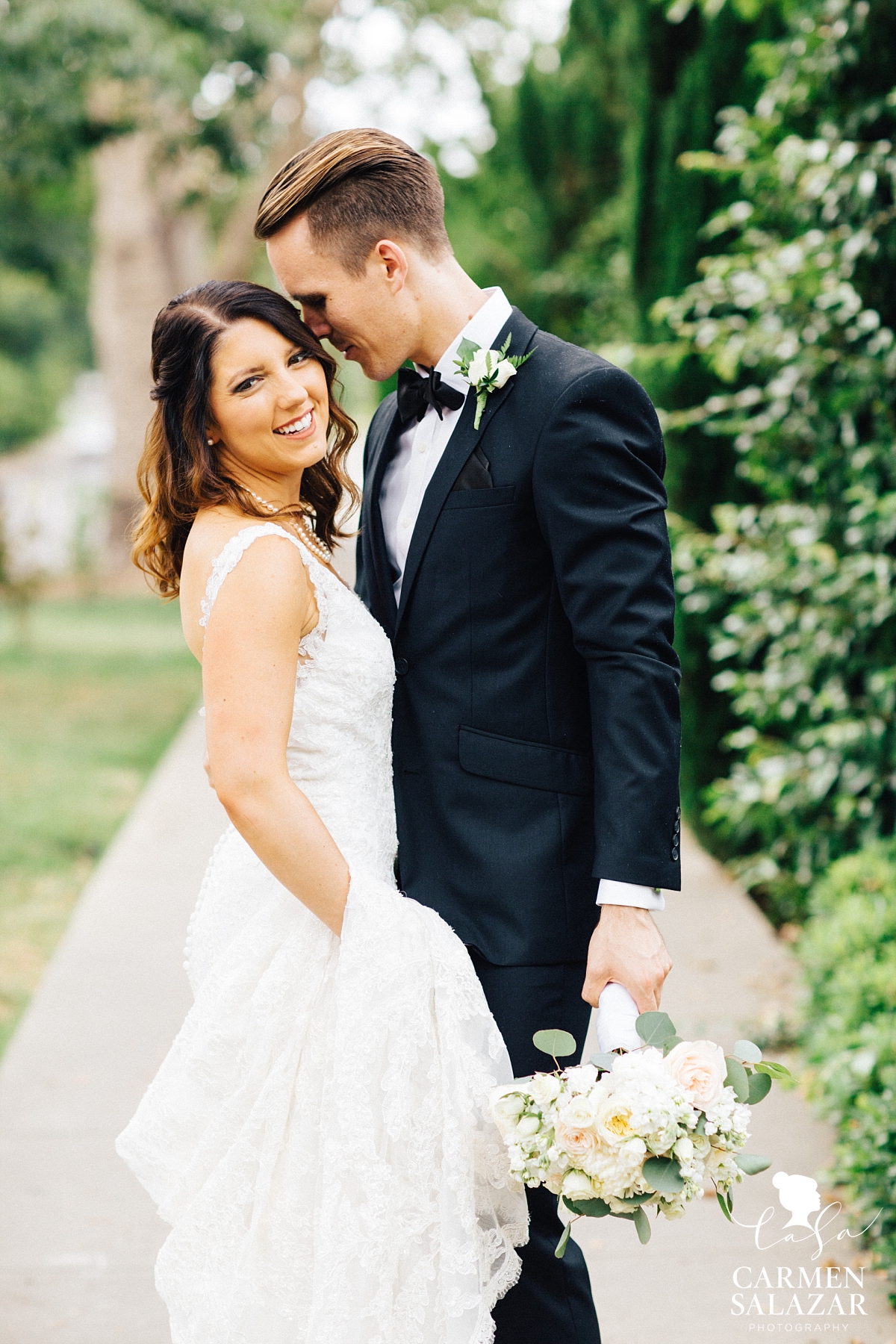 Midtown Sacramento wedding portraits - Carmen Salazar