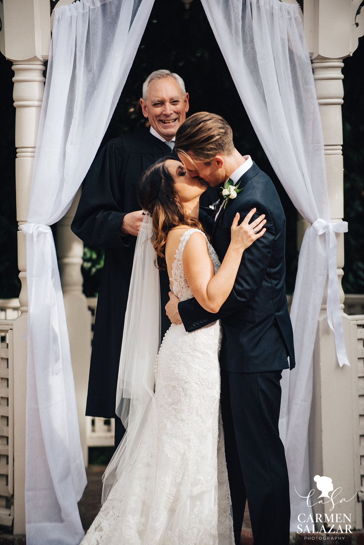 First kiss at Vizcaya summer wedding - Carmen Salazar