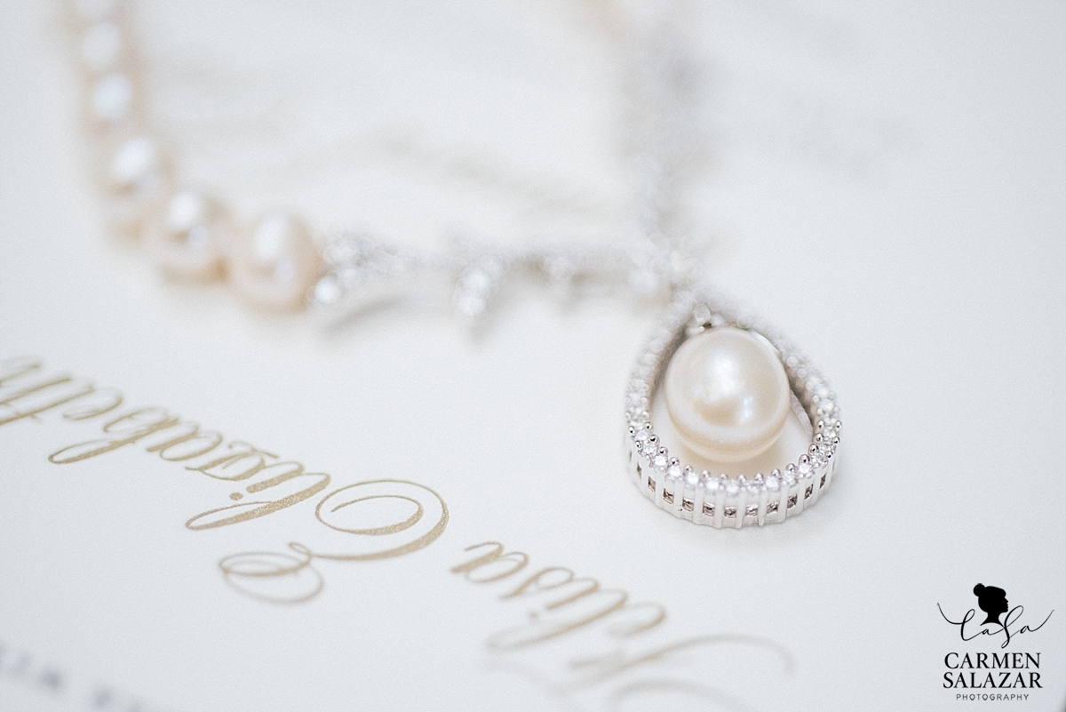 Elegant vintage wedding jewelry - Carmen Salazar