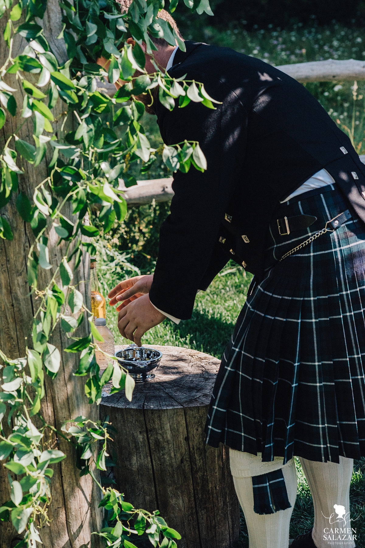 Scottish wedding traditions at Hideout Kirkwood - Carmen Salazar