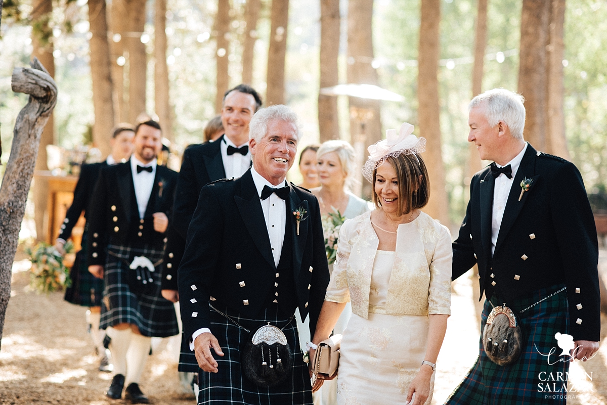 Scottish wedding party grand entrance - Carmen Salazar