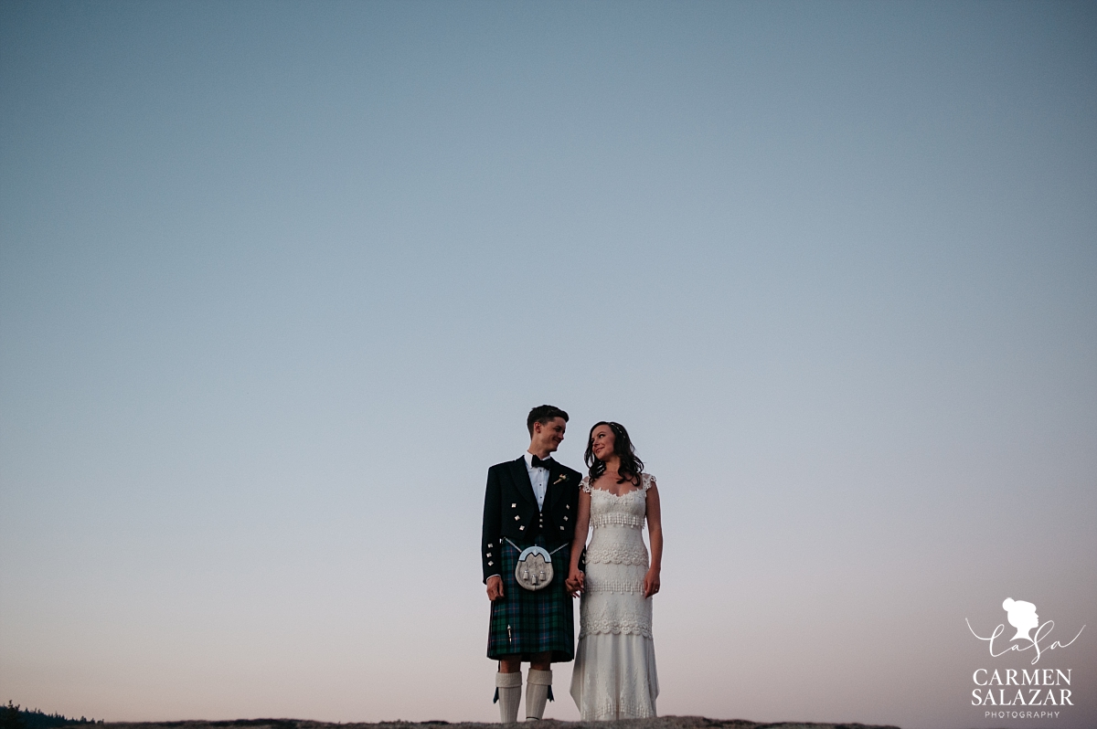 Hideout bride and groom sunset portraits - Carmen Salazar