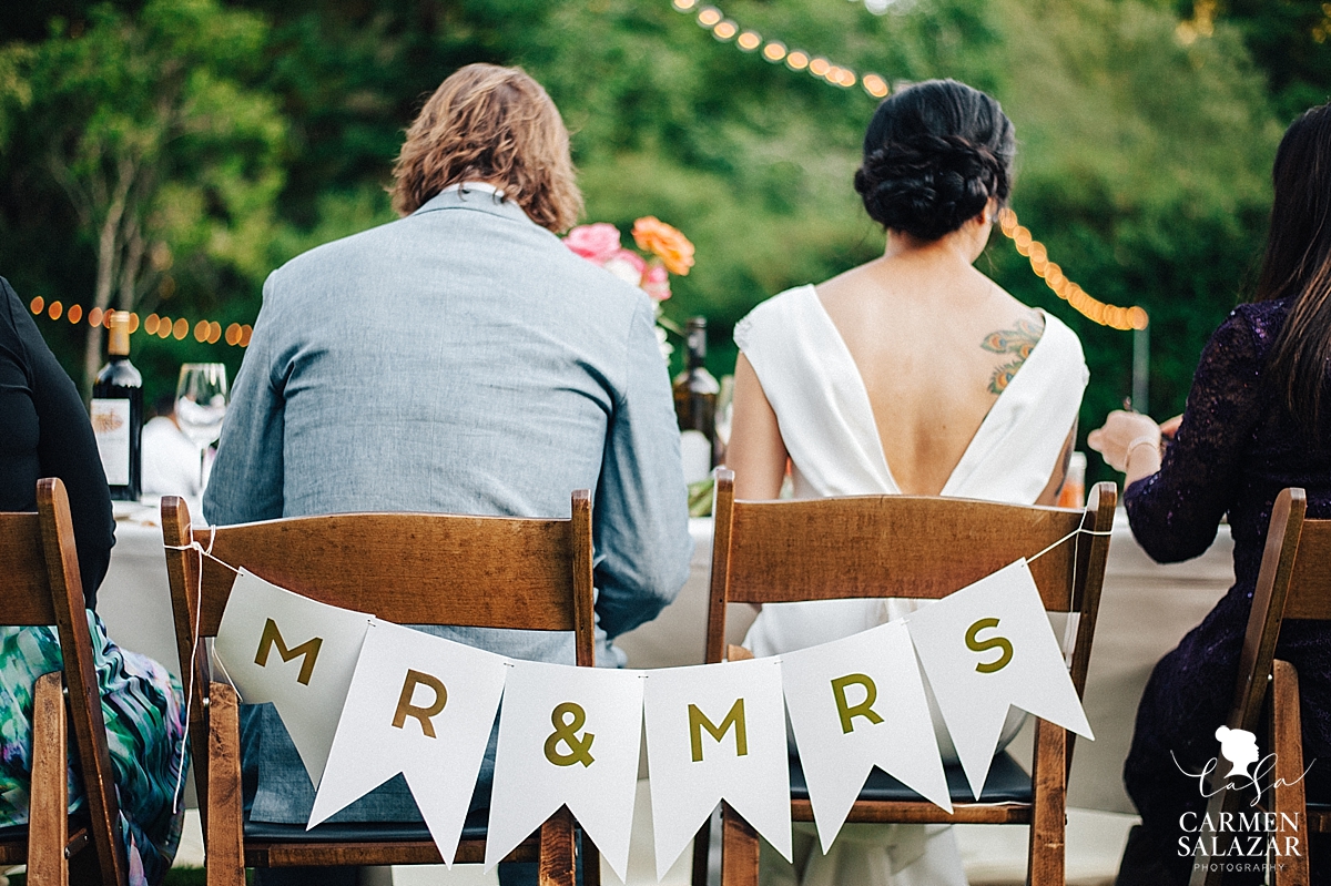 Modern and chic head table wedding banner - Carmen Salazar