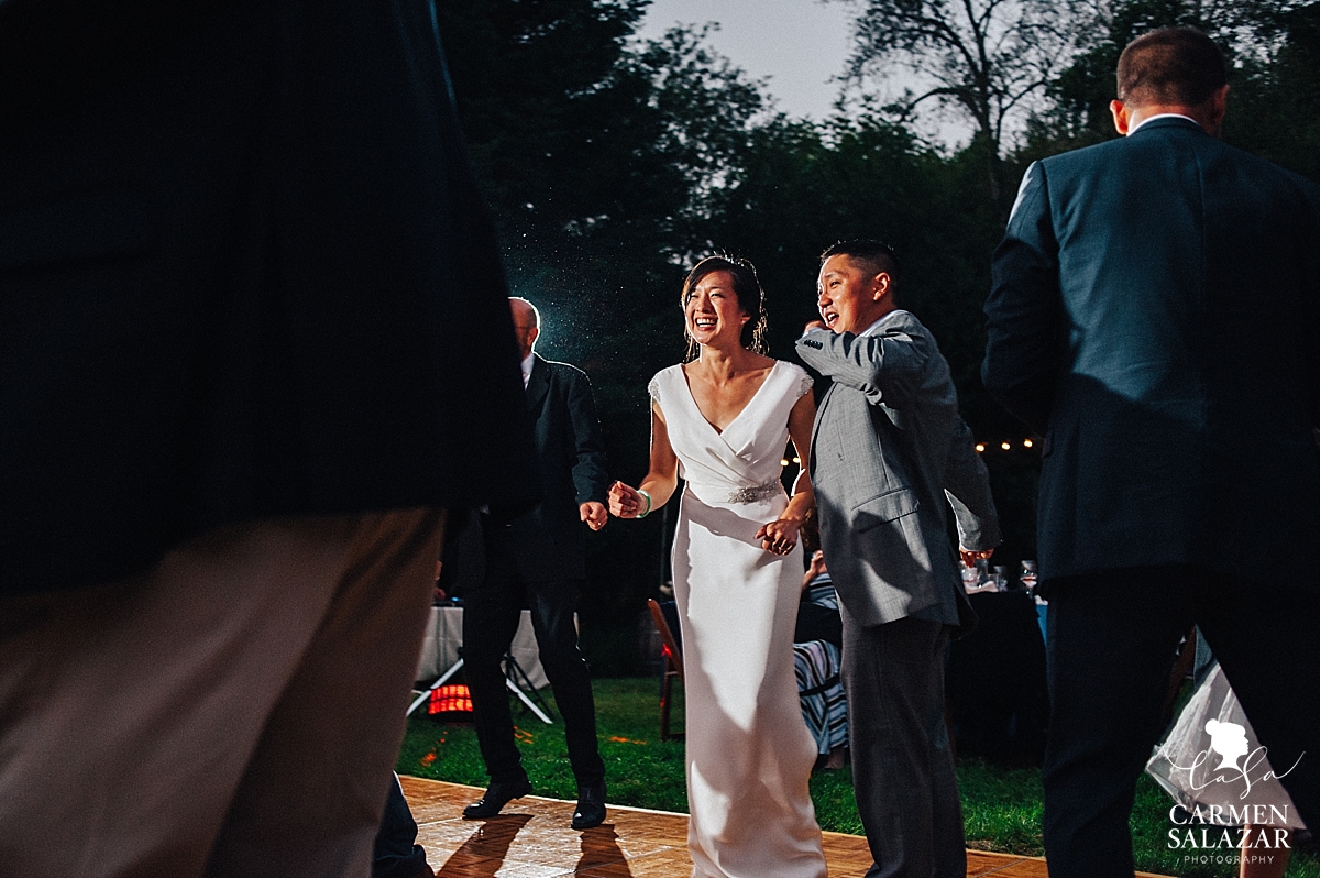 Fun wedding dance floor candid photography - Carmen Salazar