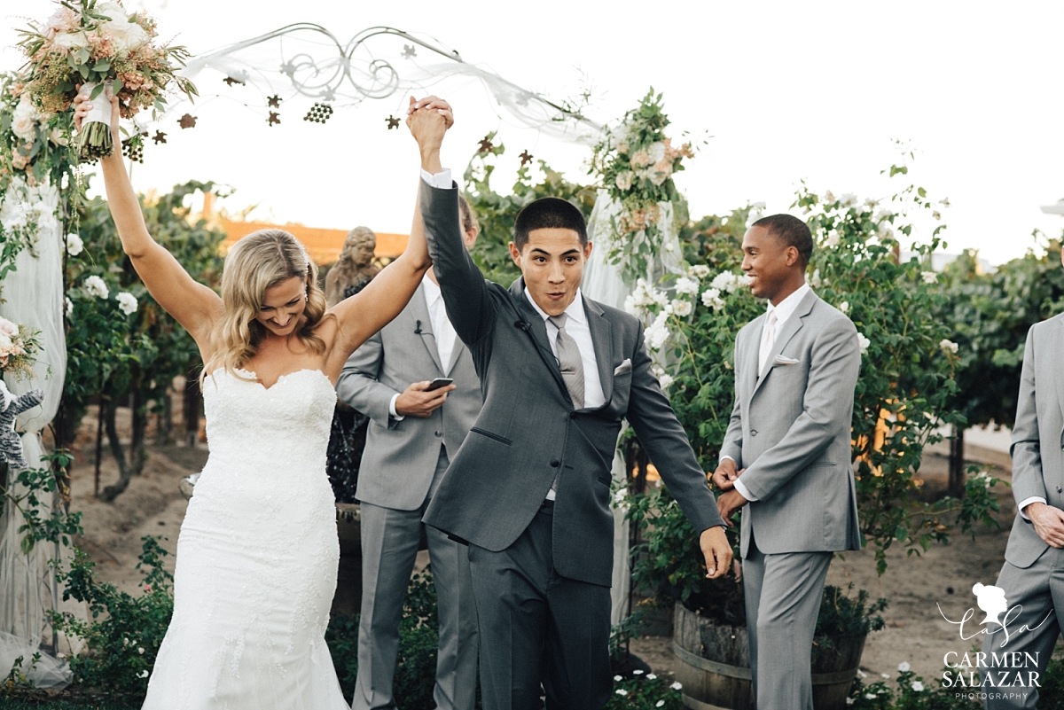 Newlyweds celebrating at Scribner Bend summer wedding - Carmen Salazar