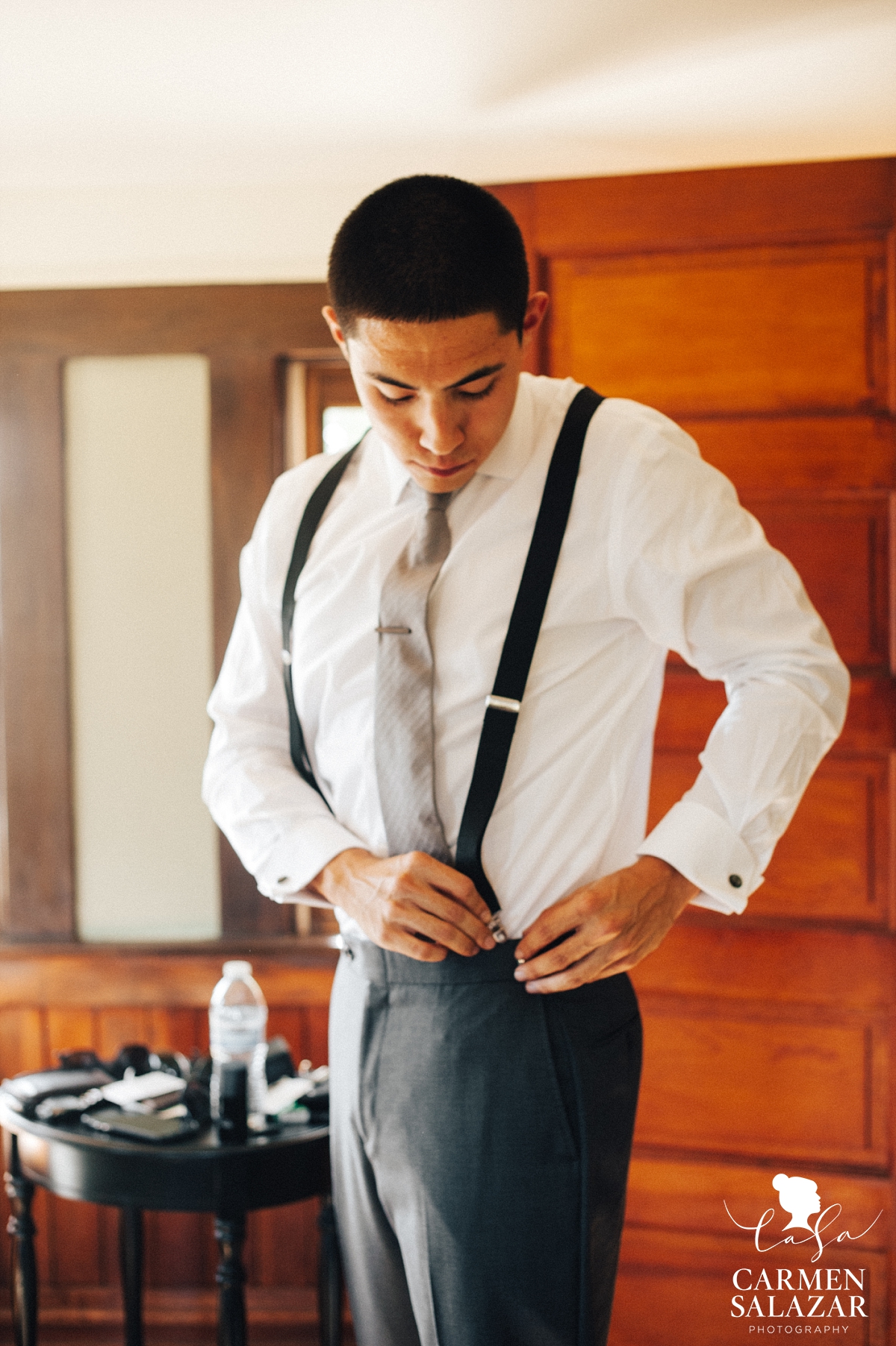 Scribner Bend groom getting ready - Carmen Salazar