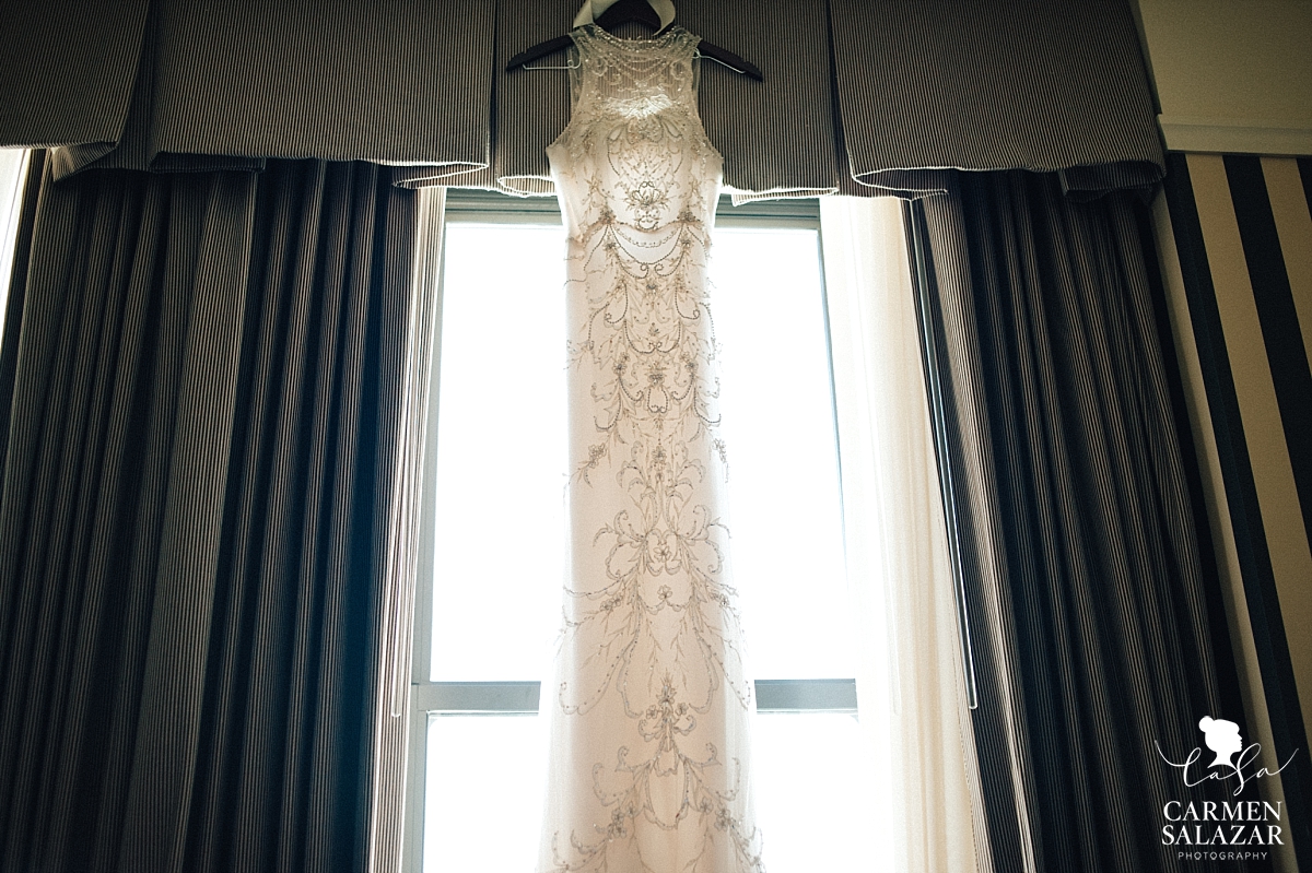 Beautiful vintage glamour wedding gown - Carmen Salazar