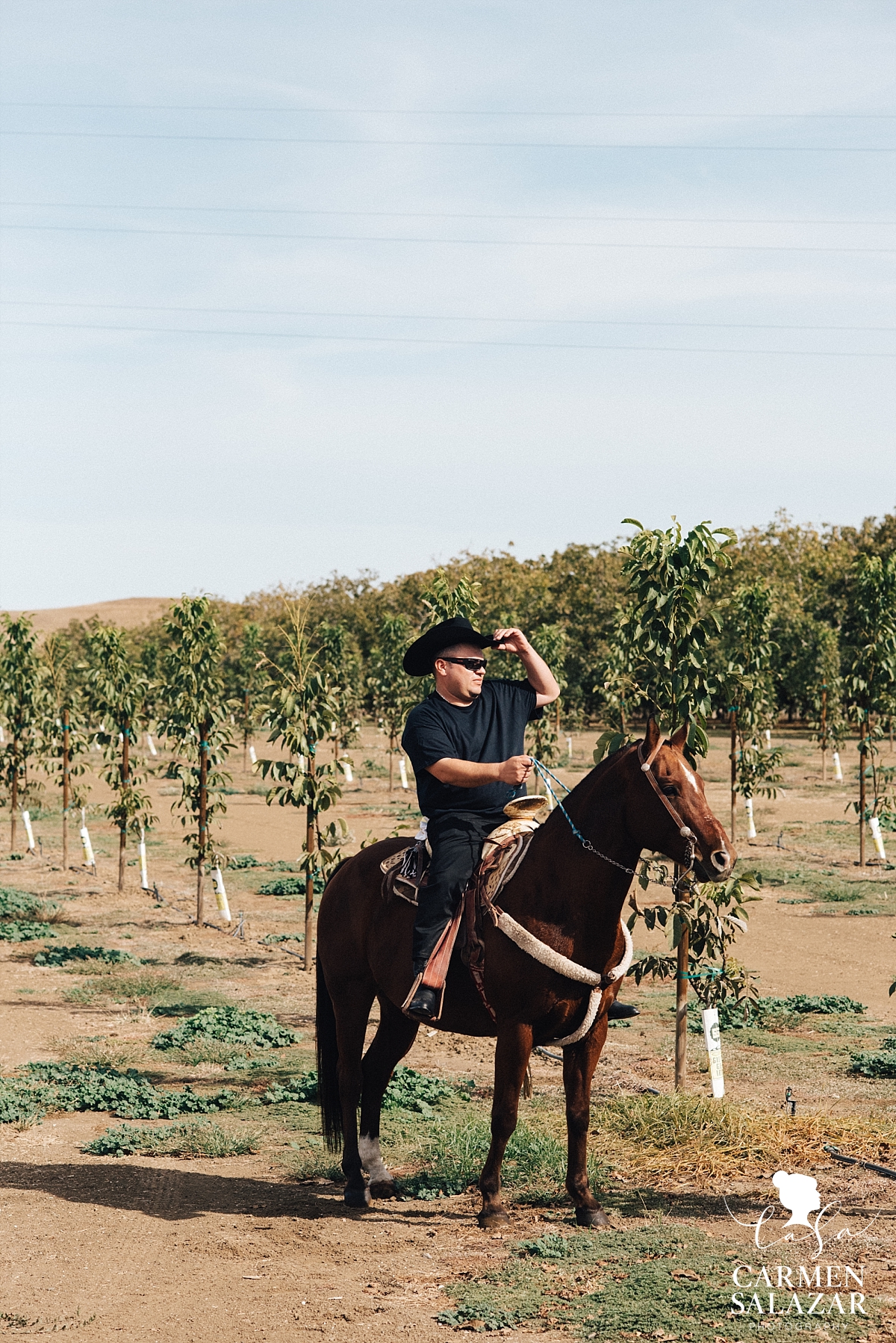 Groom riding his horse before the ceremony - Carmen Salazar