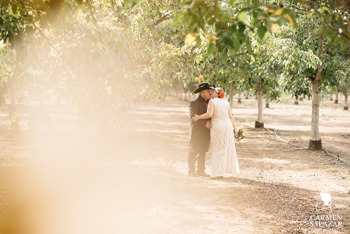 Sun kissed first look at California orchard property - Carmen Salazar