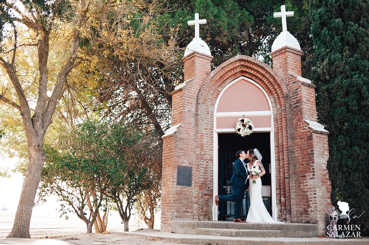 Little Shrine of Grimes fall wedding photography - Carmen Salazar