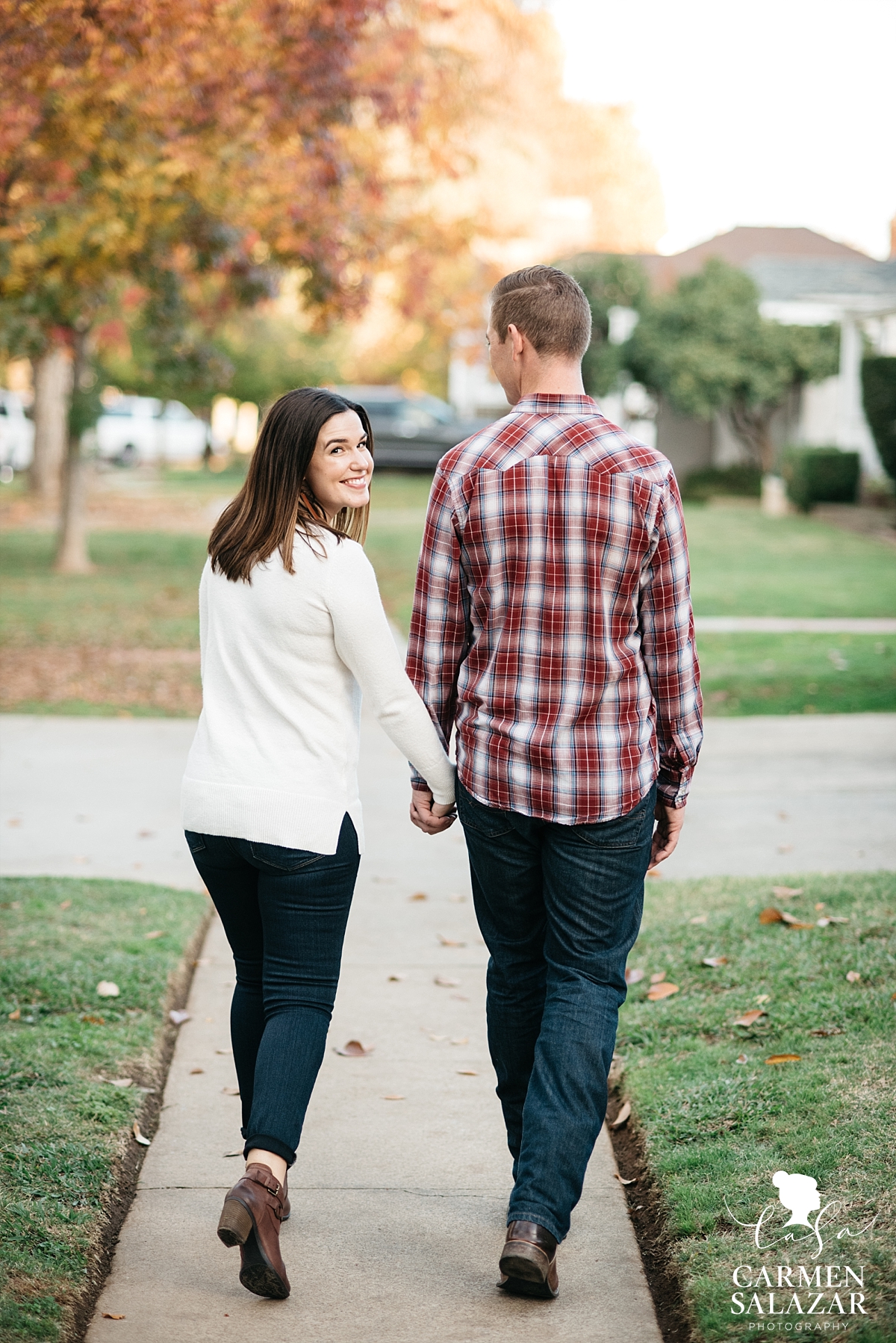 Sacramento Fall engagement photography - Carmen Salazar