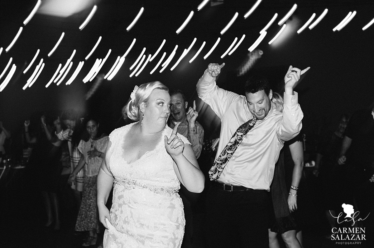 Silly bride reception dance floor photography - Carmen Salazar