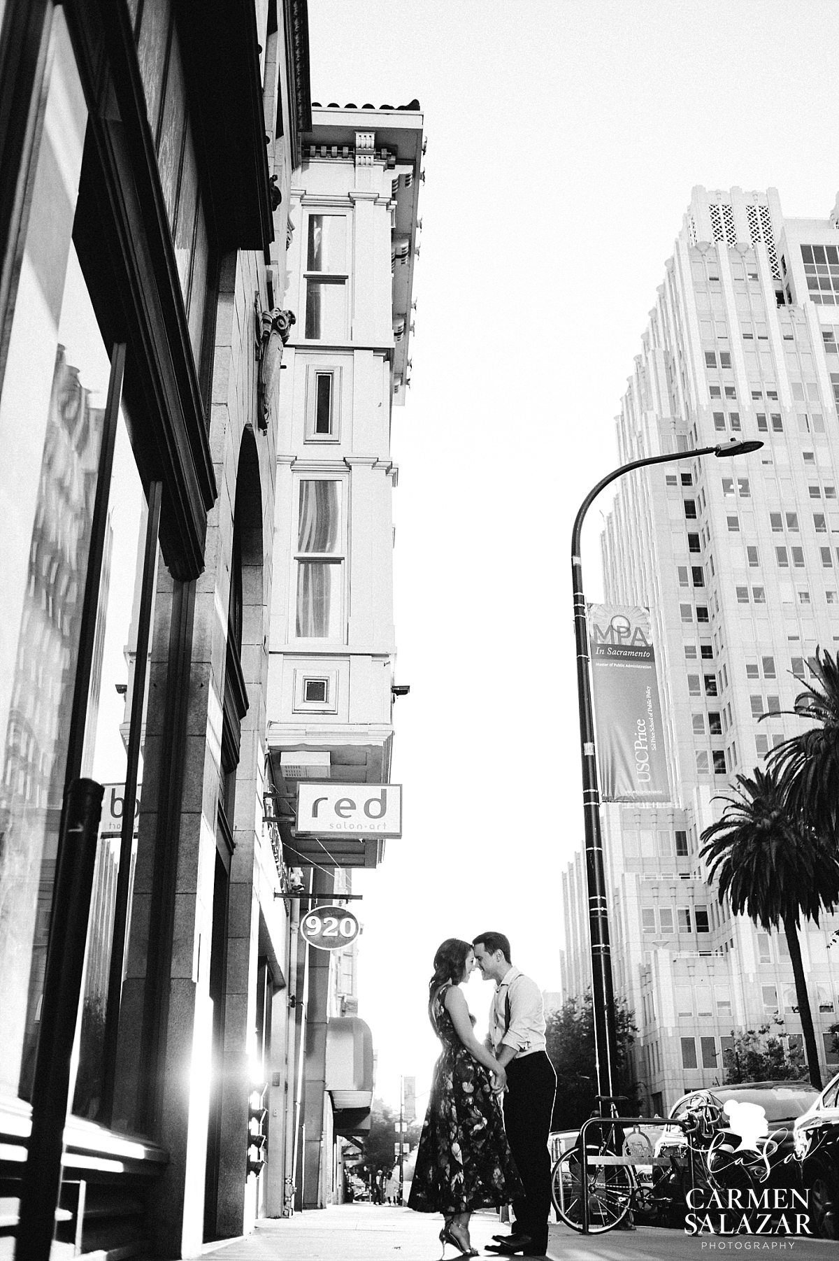 Vintage downtown Sacramento engagement session - Carmen Salazar