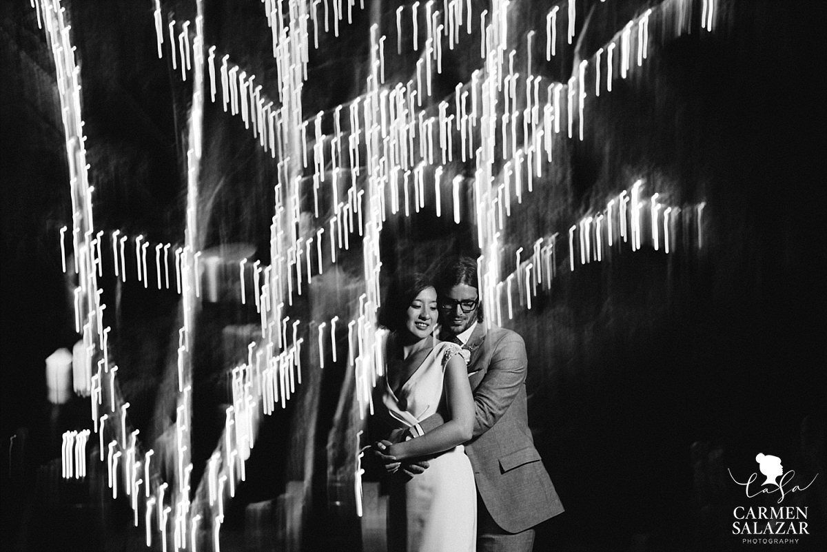 Christmas lights outdoor wedding photography - Carmen Salazar