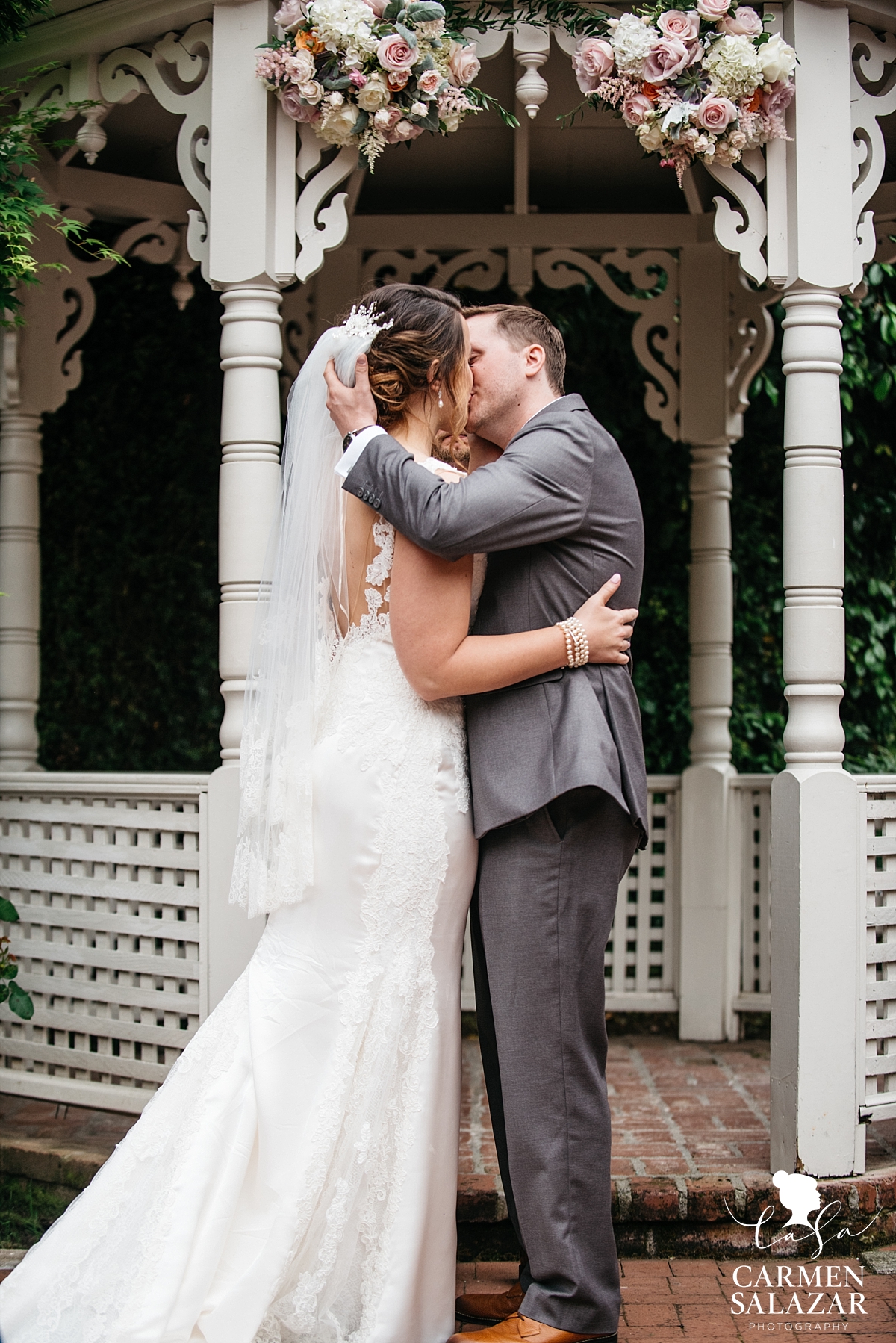 First kiss at Vizcaya outdoor wedding - Carmen Salazar