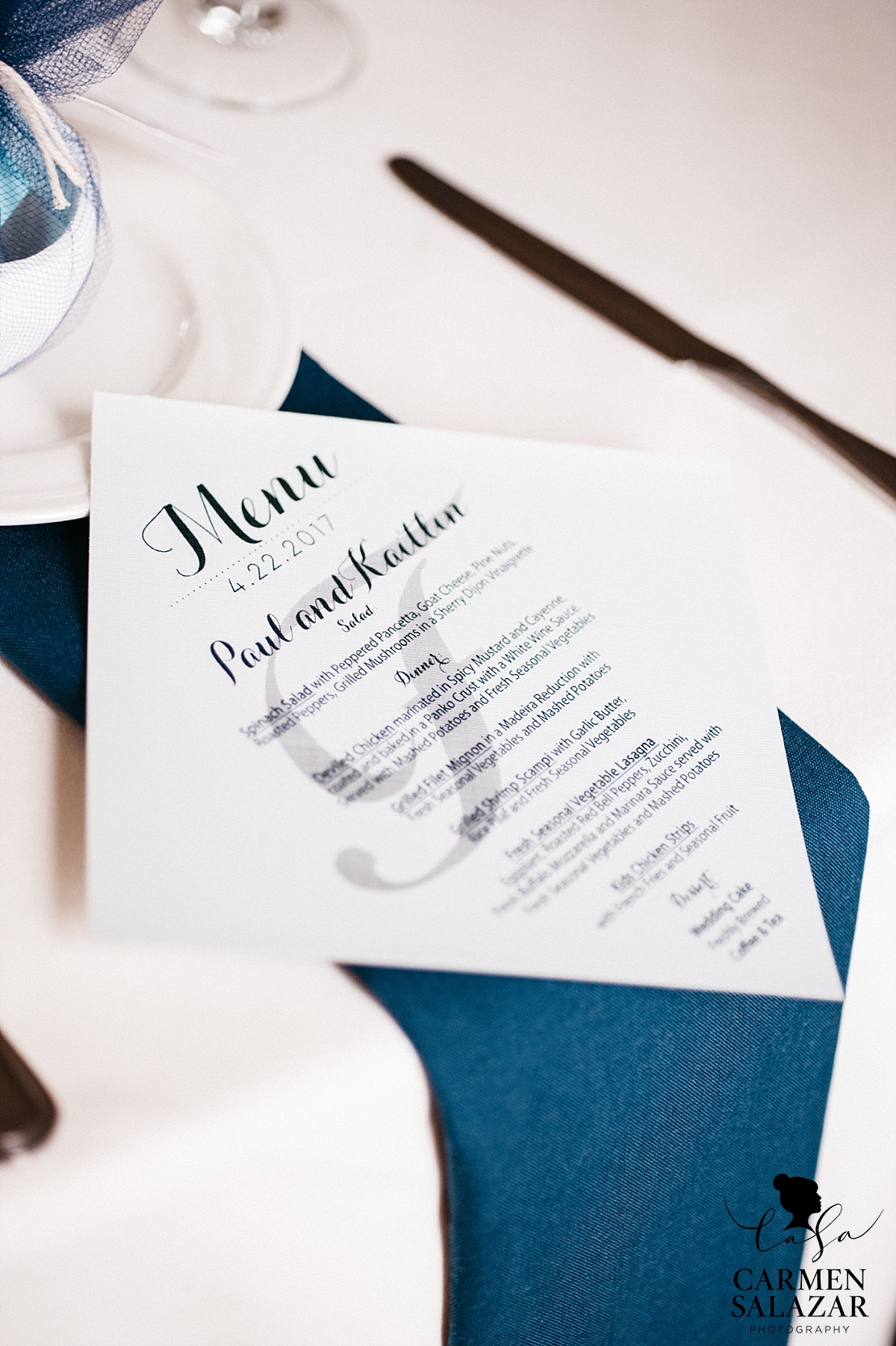 Clean, modern place setting at Vizcaya - Carmen Salazar