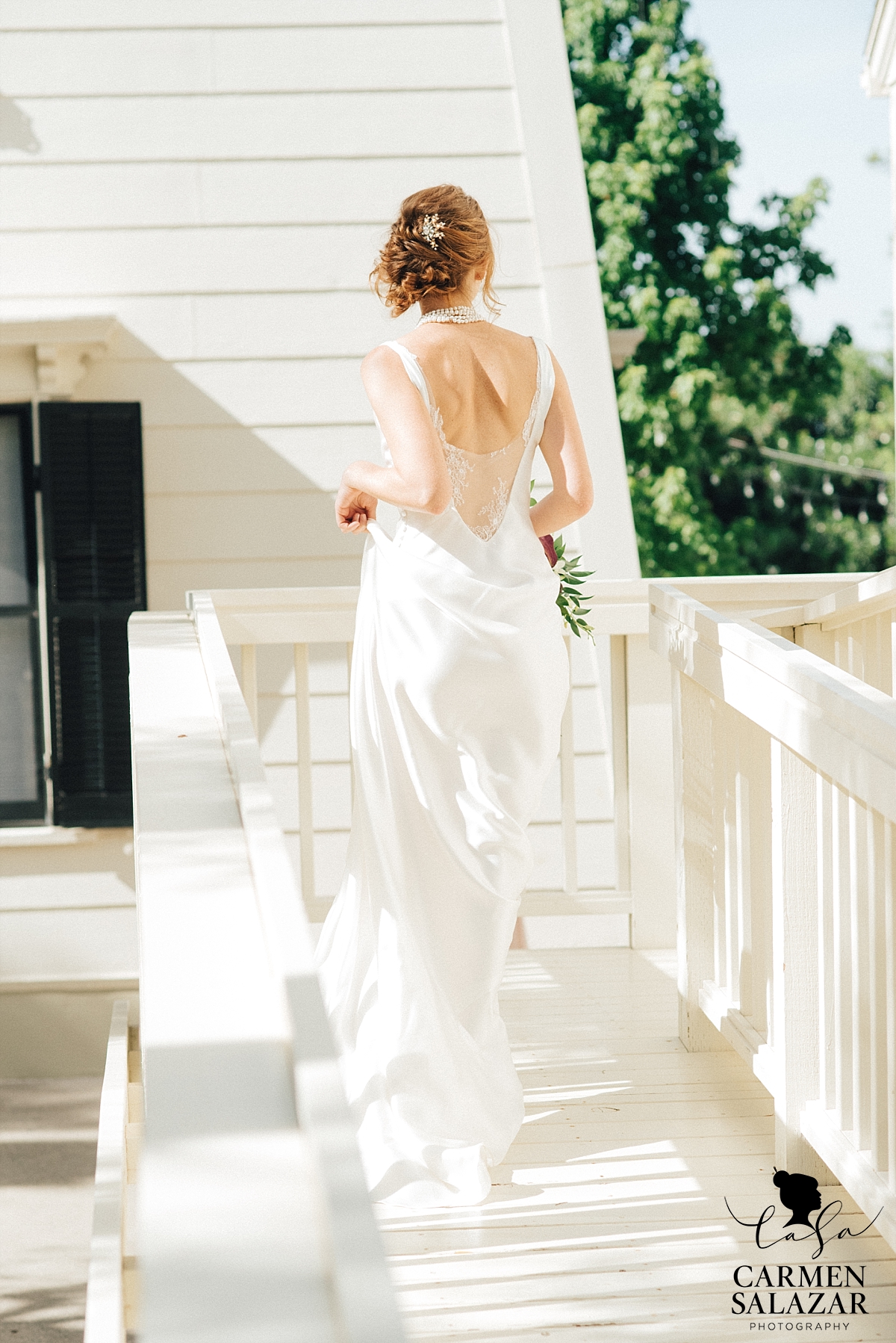 Elegant lace bridal fashion - Carmen Salazar