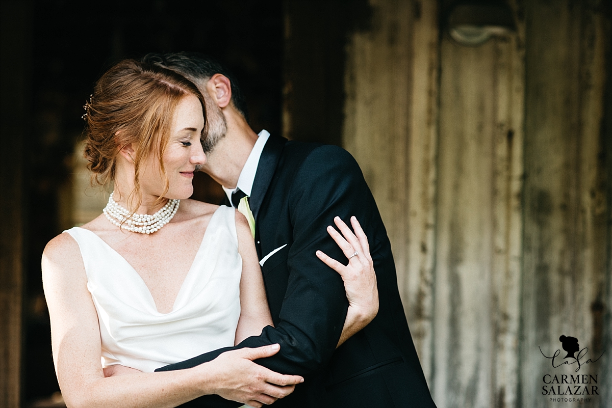 Modern bride and groom portraits - Carmen Salazar