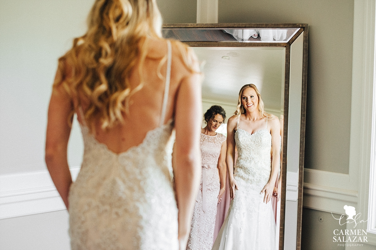 Bride's first sight at her gown - Carmen Salazar