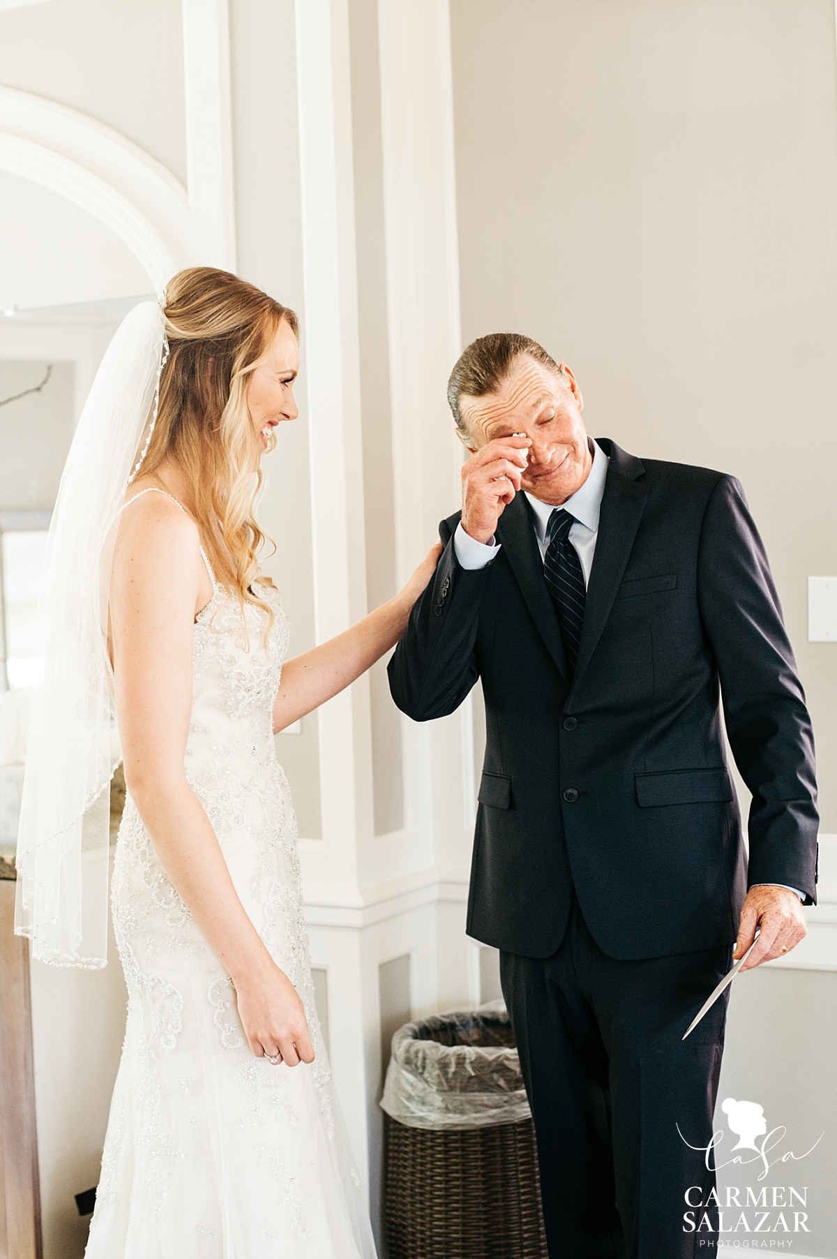 Emotional father of the bride - Carmen Salazar