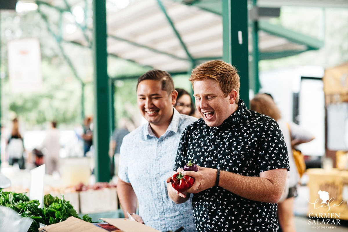 Fun Farmer's Market engagement session - Carmen Salazar