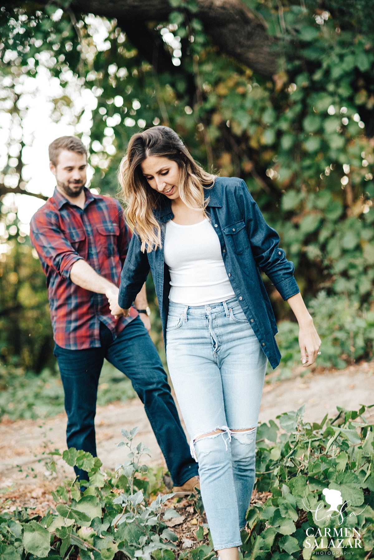 Natural light engagement session - Carmen Salazar